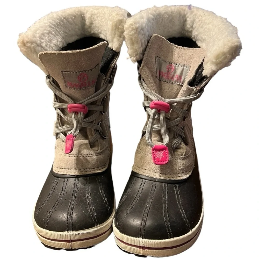 Magellan Girls Boots Size 3 Black Gray Outdoors 3M Thinsulate 157425 Suede